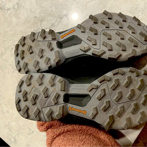 Black Adidas walking sneakers. Size 8 men, worn twice, great condition. - Picture 2 of 4